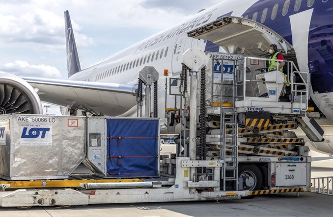 Raport: Lotnicze cargo w czasie pandemii