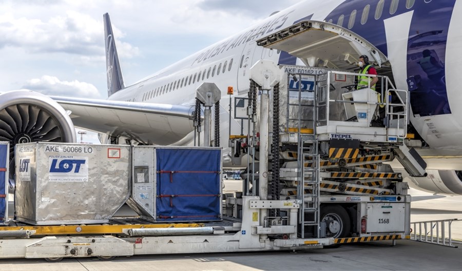 Raport: Lotnicze cargo w czasie pandemii Raport: Lotnicze cargo w czasie pandemii