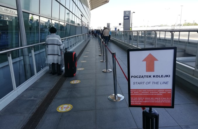 Wracamy do latania po pandemii. Jak będzie wyglądać „nowa” odprawa? (Relacja)