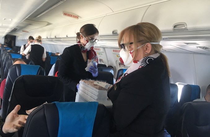 „Szachownica" zniknie 1 lipca. Zniesiony limit 50 proc. pasażerów (aktualizacja)