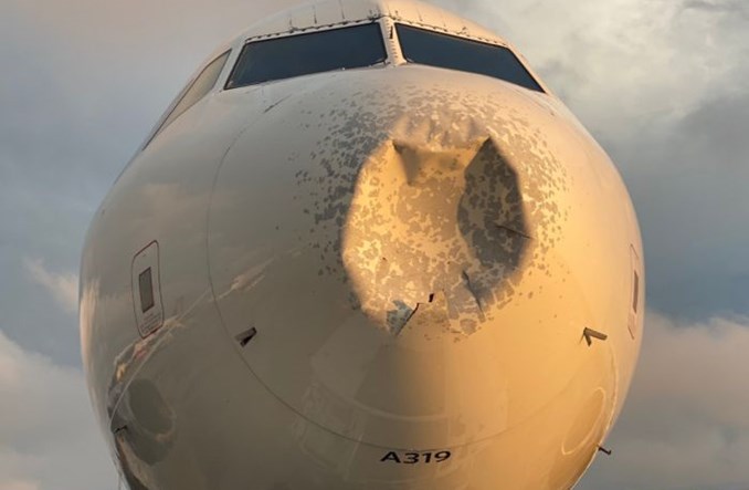 Nowy Jork: A319 wylądował z uszkodzonym nosem