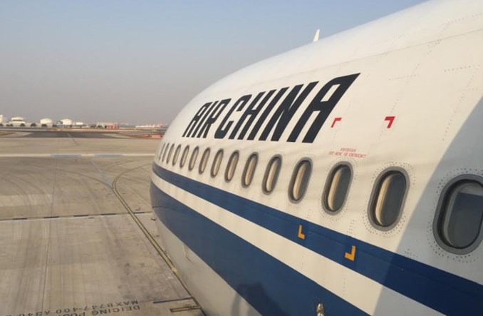 Francja, w odpowiedzi na chińskie ograniczenia, blokuje chińskich przewoźników w Paryżu