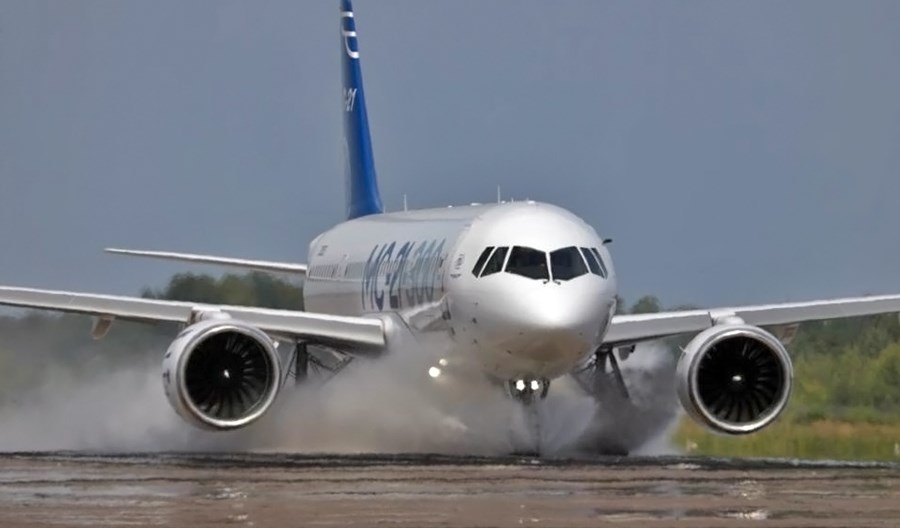 Irkut: Rozpoczęły się testy wodne nowego MC-21-300 Irkut: Rozpoczęły się testy wodne nowego MC-21-300
