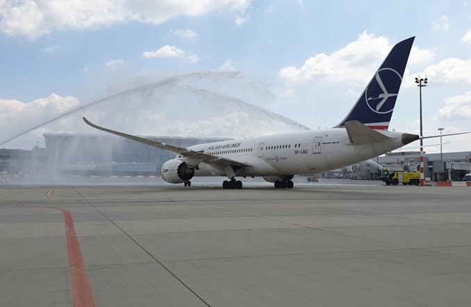 LOT: Wystartował pierwszy po pandemii samolot z Budapesztu do Seulu