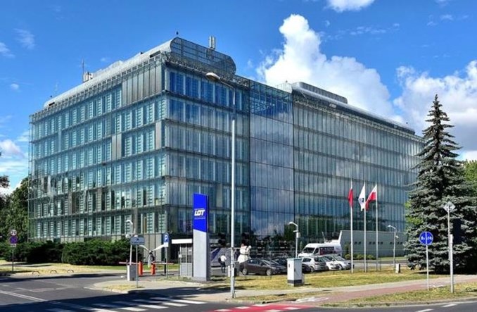 COVID-19 w ULC i LOT. Sytuacja pod kontrolą