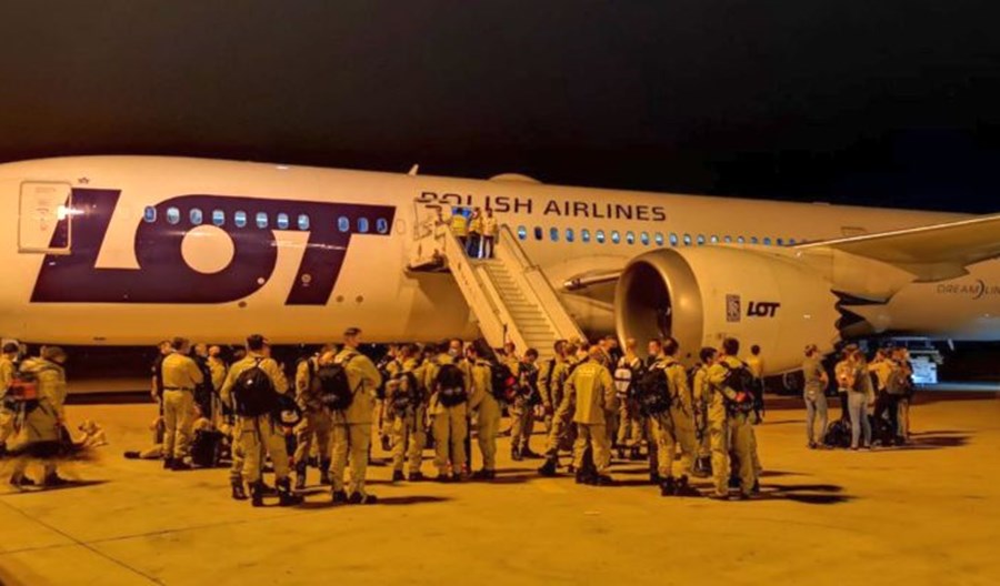 Dreamliner PLL LOT wylądował z misją ratunkową w Bejrucie Dreamliner PLL LOT wylądował z misją ratunkową w Bejrucie