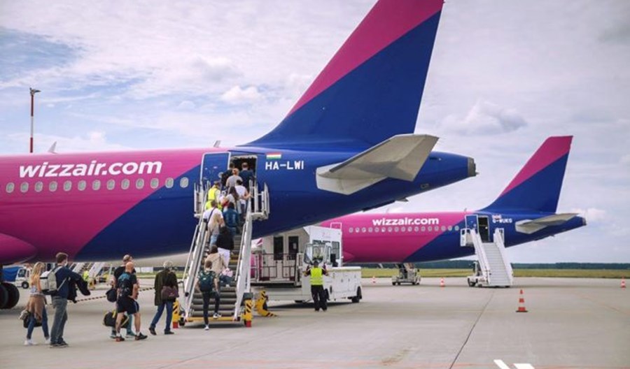 Wizz Air zakłada trzecią bazę w Anglii. Cztery nowe trasy Wizz Air zakłada trzecią bazę w Anglii. Cztery nowe trasy