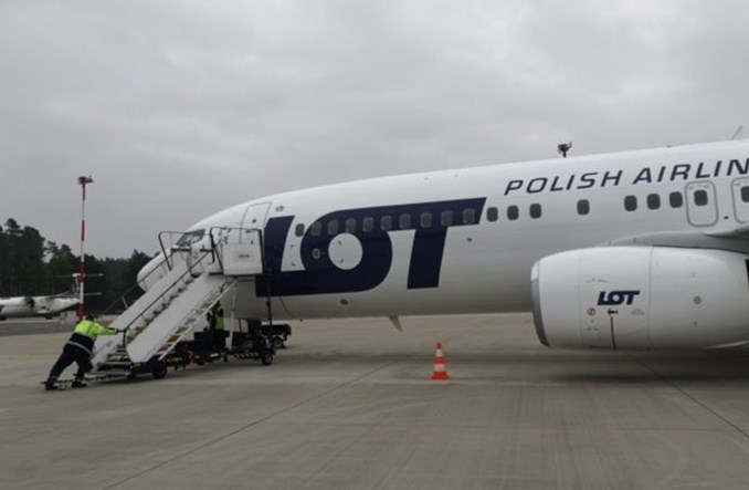 Horała: W projekcie rozporządzenia o zakazie lotów znajdzie się 31 państw