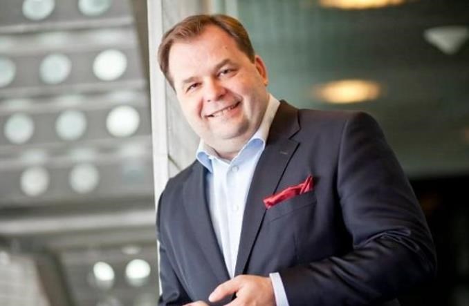 Mikosz: Jak wyjść z najgłębszego kryzysu w historii lotnictwa?