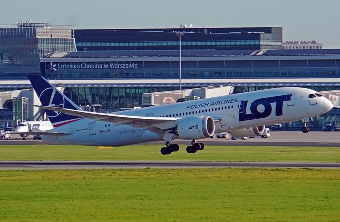 LOT przebazował trzy Dreamlinery do Rzeszowa