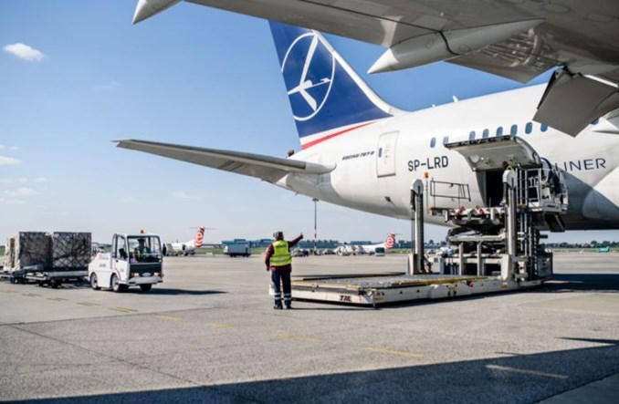 LOT: W listopadzie rusza all cargo do Mumbaju