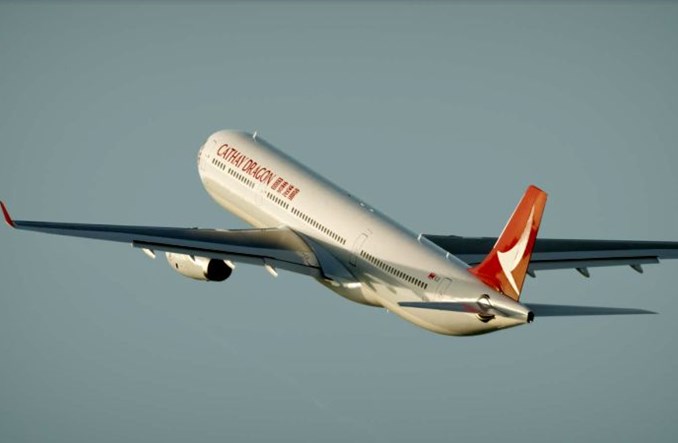Cathay Pacific Group: Masowe zwolnienia i koniec marki Cathay Dragon