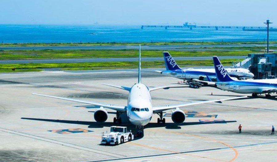 IATA: Przychody linii lotniczych w 2021 roku spadną niemal o połowę IATA: Przychody linii lotniczych w 2021 roku spadną niemal o połowę