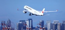 JAL przewidują znaczną roczną stratę i planują redukcję floty boeingów 777