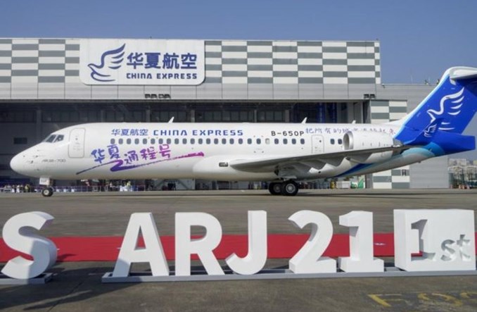 China Express odbierają pierwszy samolot ARJ21. COMAC zyska „swojego" przewoźnika