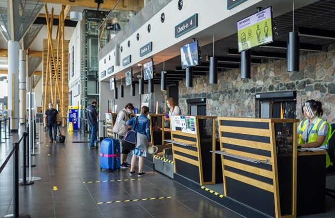 Prawie 60 proc. mniej pasażerów w porcie Olsztyn-Mazury