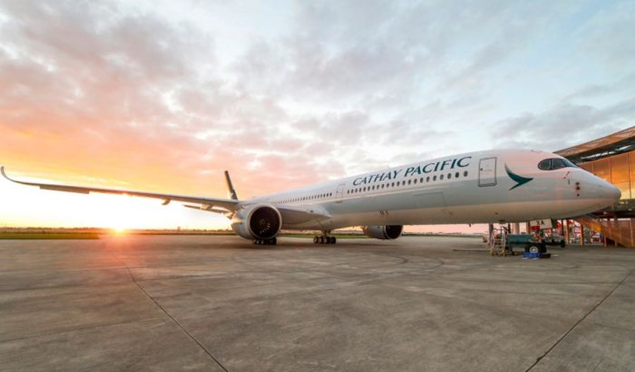 Cathay Pacific wznowią rejsy do Londynu. Druga trasa do Anglii wciąż zawieszona Cathay Pacific wznowią rejsy do Londynu. Druga trasa do Anglii wciąż zawieszona