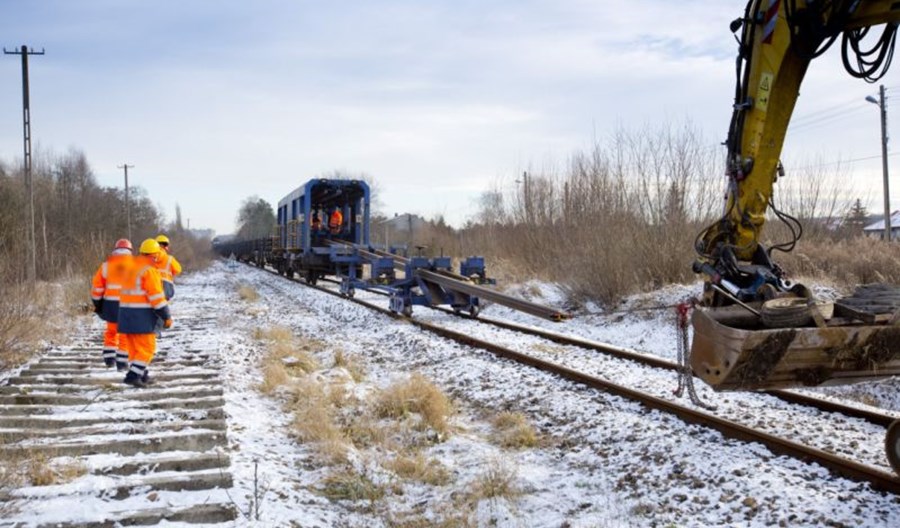 PKP PLK rozpoczynają w Zawierciu budowę linii do lotniska Pyrzowice PKP PLK rozpoczynają w Zawierciu budowę linii do lotniska Pyrzowice