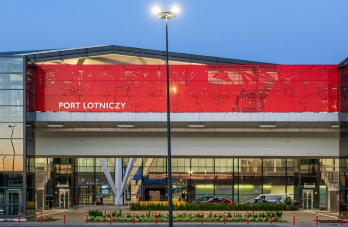 Gdańsk: Mniej pasażerów i operacji lotniczych, więcej cargo. „Przetrwamy i nikogo nie zwolnimy"