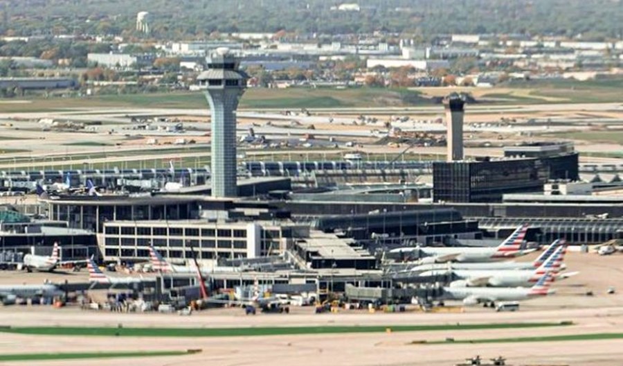 Trzy miesiące mieszkał na lotnisku Chicago O’Hare! Bał się wirusa i nie wrócił do domu Trzy miesiące mieszkał na lotnisku Chicago O’Hare! Bał się wirusa i nie wrócił do domu