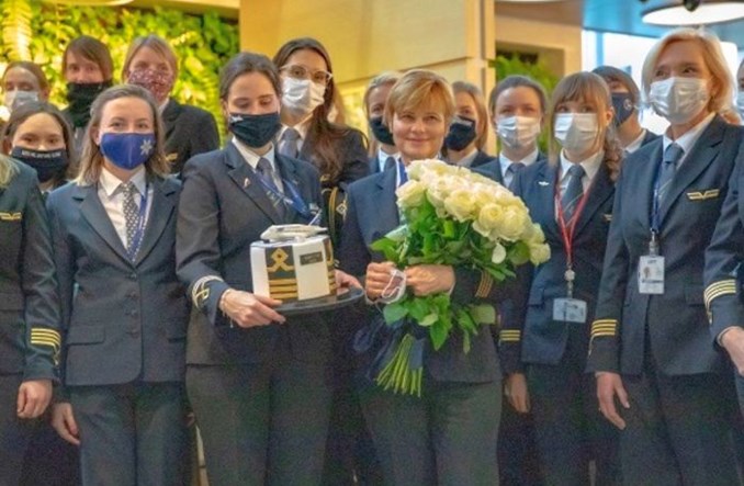 Szarzec-Tragarz zakończyła karierę lotniczą. Pierwsza pilot w Europie za sterami Dreamlinera