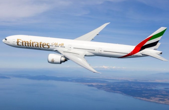 Emirates polecą znów do Newark z międzylądowaniem w Atenach