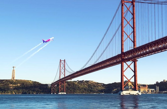 Największy udziałowiec Wizz Aira sprzedaje akcje linii za 555 mln dolarów