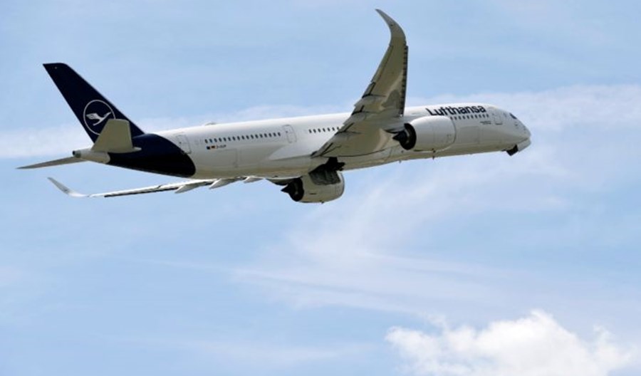 Lufthansa reaguje na popyt zwiększając liczbę lotów do USA i na trasach krajowych Lufthansa reaguje na popyt zwiększając liczbę lotów do USA i na trasach krajowych