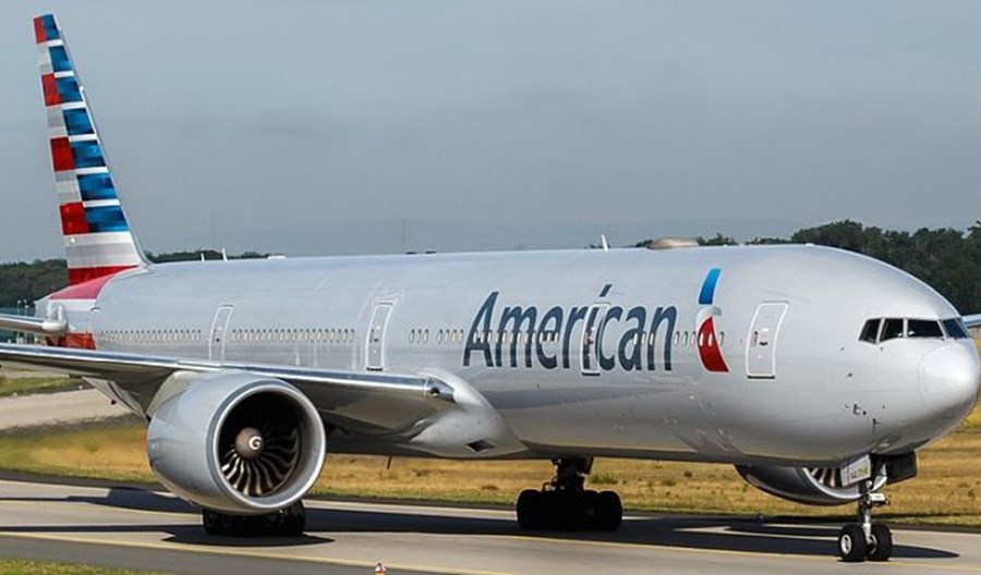 Napoje, w tym alkohole, wracają na pokłady maszyn American Airlines Napoje, w tym alkohole, wracają na pokłady maszyn American Airlines