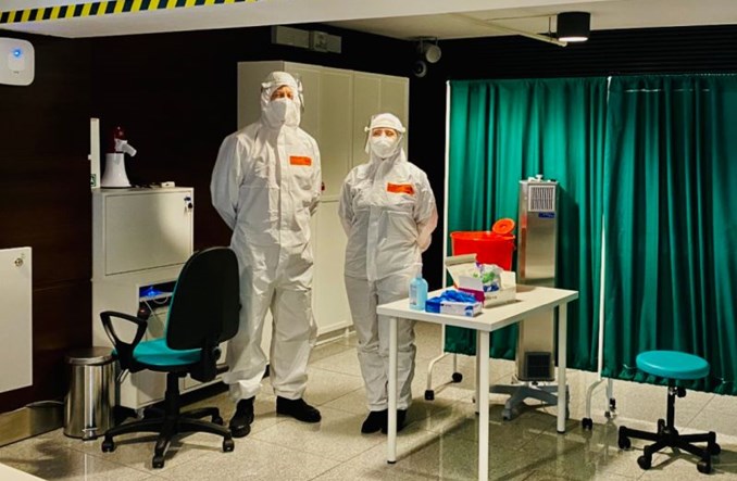 Testy zwalniające z kwarantanny na gdańskim lotnisku