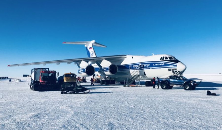 Szósta polarna misja Volga-Dnepr Airlines. Ponad 200 ton ładunku na Antarktydzie Szósta polarna misja Volga-Dnepr Airlines. Ponad 200 ton ładunku na Antarktydzie