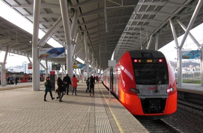 Szybkie pociągi Łastoczka połączą Moskwę z Mińskiem. Rosja czeka na wznowienia lotów