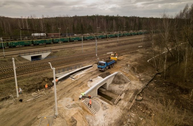 Koleją do lotniska Pyrzowice: Od kwietnia szerszy zakres prac