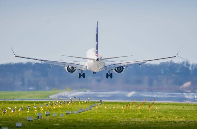 Barcelona i Kos w ofercie PLL LOT z Wrocławia. "Każda opcja jest bardziej niż mile widziana"