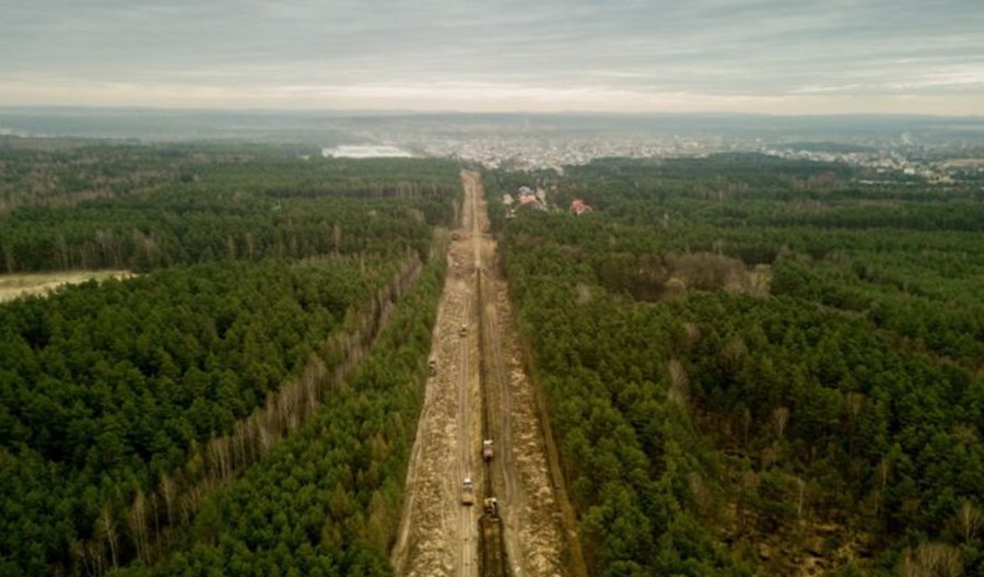 Odbudowa kolei do Katowice Airport przyjazna środowisku. Szereg działań Odbudowa kolei do Katowice Airport przyjazna środowisku. Szereg działań
