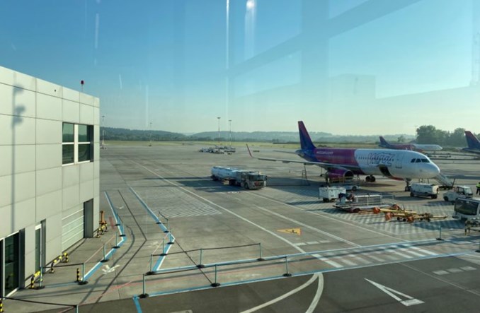 Kraków: Przetarg na pełnienie nadzoru przy rozbudowie płyty postojowej samolotów