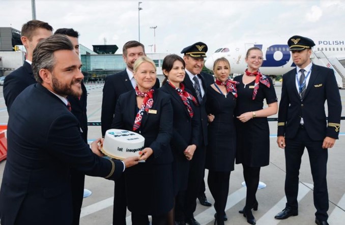 Prosto z Krakowa do Nowego Jorku z PLL LOT