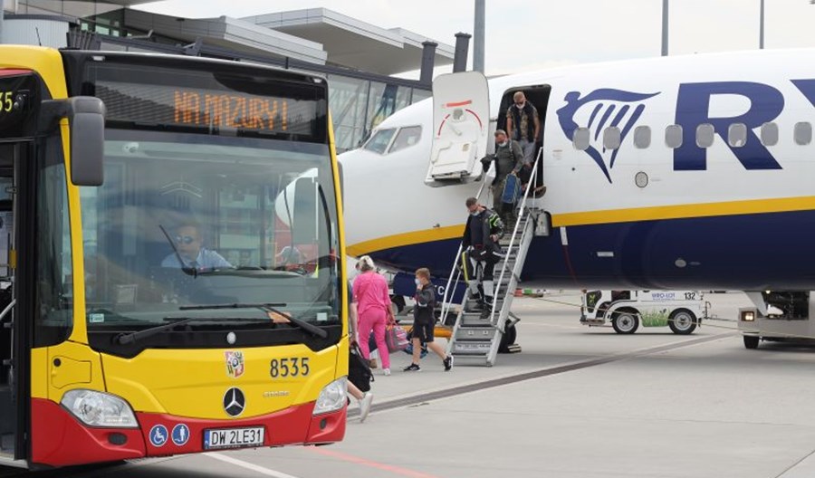Wrocław: Nowy dźwięk przystankowy "Port Lotniczy". Z okazji startu rejsów na Mazury Wrocław: Nowy dźwięk przystankowy "Port Lotniczy". Z okazji startu rejsów na Mazury