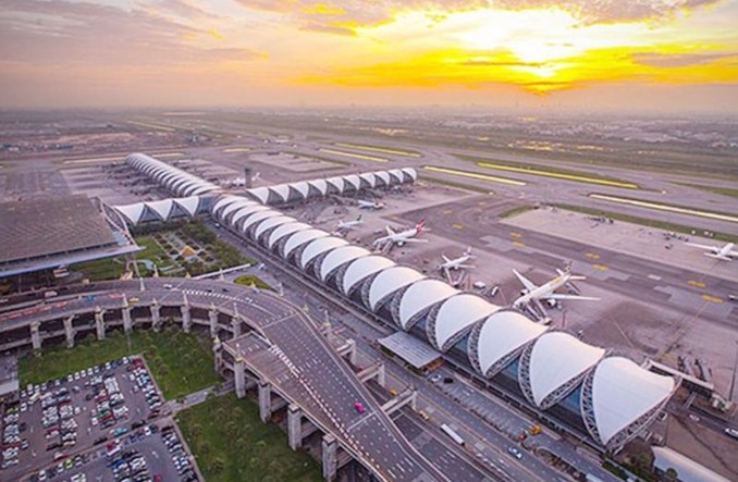 Szpital polowy w terminalu lotniska w Bangkoku?