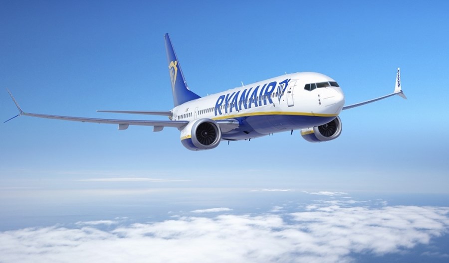 Ryanair zatrudni w ciągu trzech lat ponad 2000 nowych pilotów Ryanair zatrudni w ciągu trzech lat ponad 2000 nowych pilotów