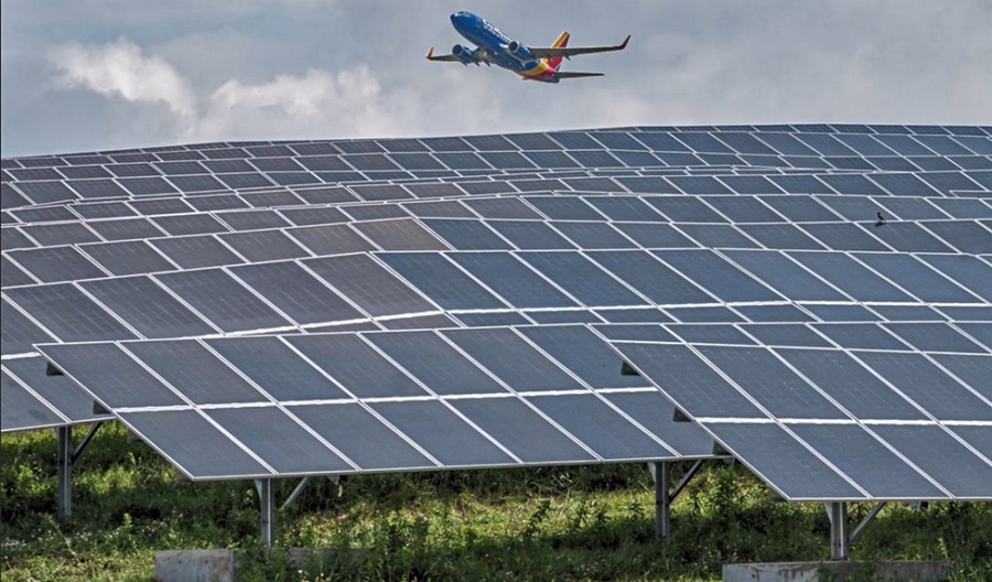 Pittsburgh: Pierwsze na świecie lotnisko zasilane gazem i energią z paneli Pittsburgh: Pierwsze na świecie lotnisko zasilane gazem i energią z paneli