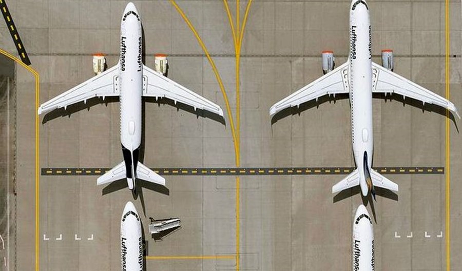 Lufthansa zmniejszyła straty w Q2. 7 mln pasażerów i przychody niewiele poniżej prognoz Lufthansa zmniejszyła straty w Q2. 7 mln pasażerów i przychody niewiele poniżej prognoz