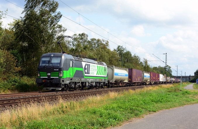 CPK przyniesie rewolucję w kolejowych przewozach intermodalnych?