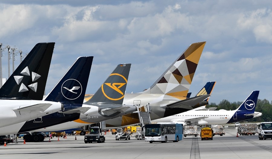 Niemcy: Strajk zakłócił loty 134 tys. pasażerów. Lufthansa odwołała ponad 1000 rejsów 