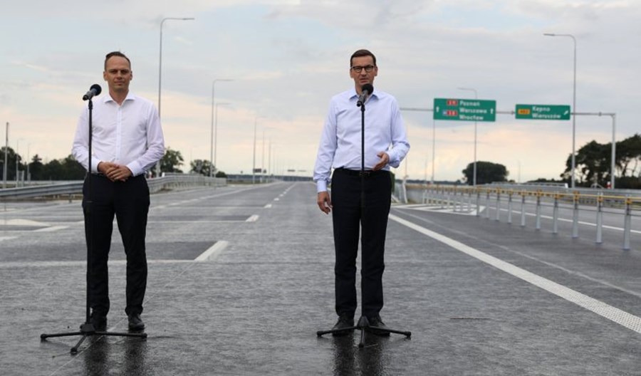 Morawiecki: Wyślemy samoloty do Afganistanu po Polaków i pracowników misji Morawiecki: Wyślemy samoloty do Afganistanu po Polaków i pracowników misji