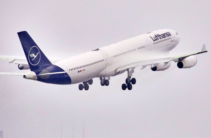 Lufthansa pomaga wojsku w ewakuacji z Kabulu. A340 lata z Kataru i Uzbekistanu do Hesji