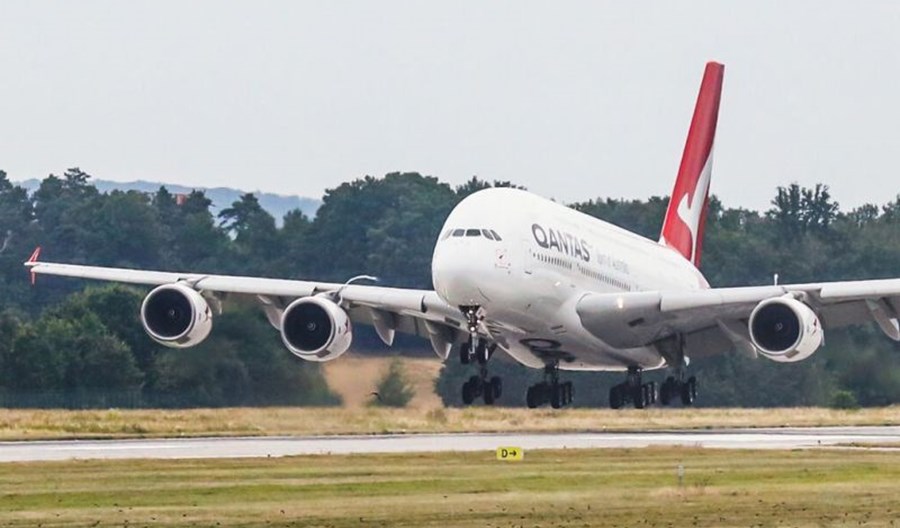 A380 linii Qantas przyleciał do Drezna i zostanie zmodernizowany A380 linii Qantas przyleciał do Drezna i zostanie zmodernizowany