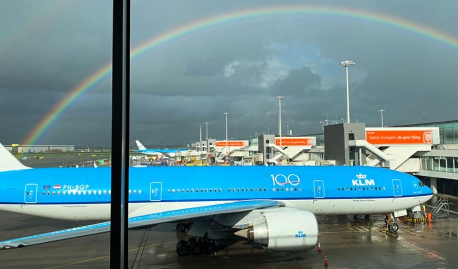 Amsterdam: Tylko cargo na plusie w półroczu. Mniej pasażerów i obniżone prognozy na 2021 Amsterdam: Tylko cargo na plusie w półroczu. Mniej pasażerów i obniżone prognozy na 2021