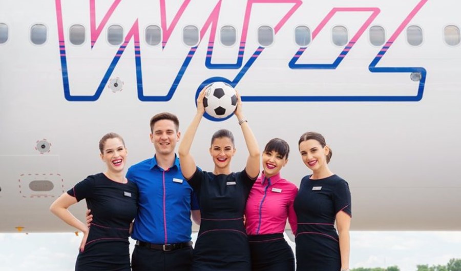 Wizz Air wprowadzą obowiązkowe szczepienia załóg Wizz Air wprowadzą obowiązkowe szczepienia załóg