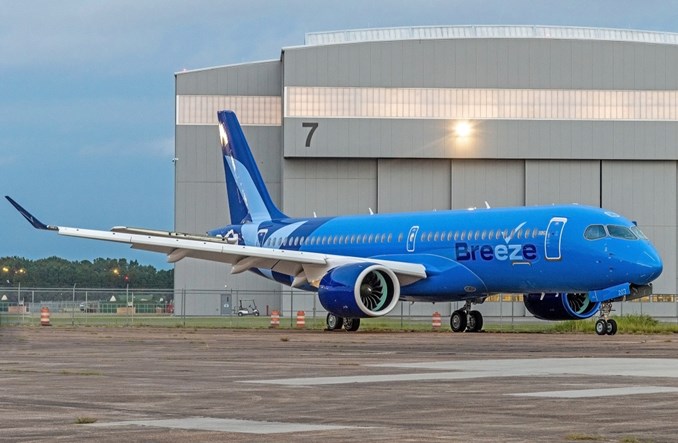 Airbus zaprezentował pierwszego A220 dla Breeze Airways. Linia zamawia kolejne samoloty tego typu